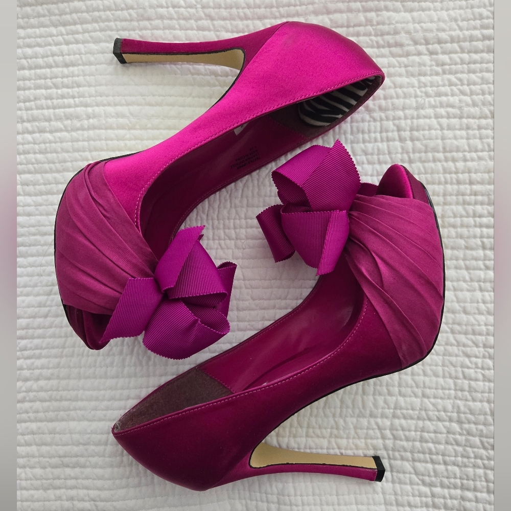 RSVP Fuchsia Heels Size 9.5